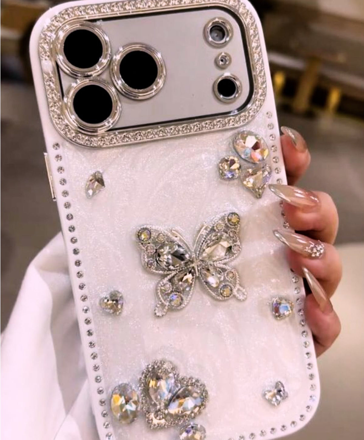 WHITE CRYSTAL BUTTERFLY CASE