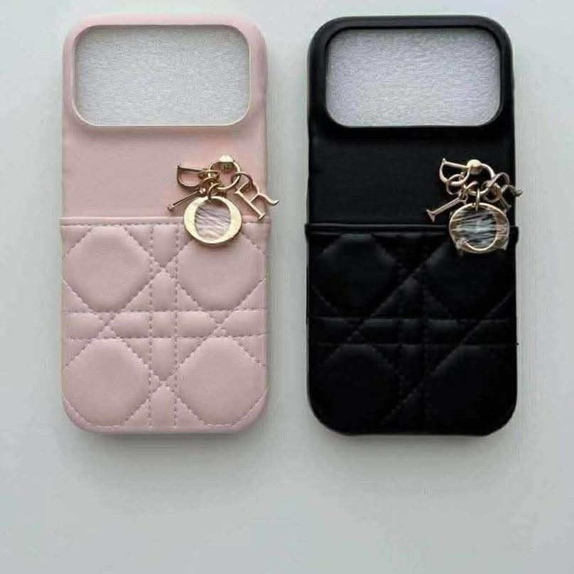 QUILTED CHARM LEATHER CASE 👜